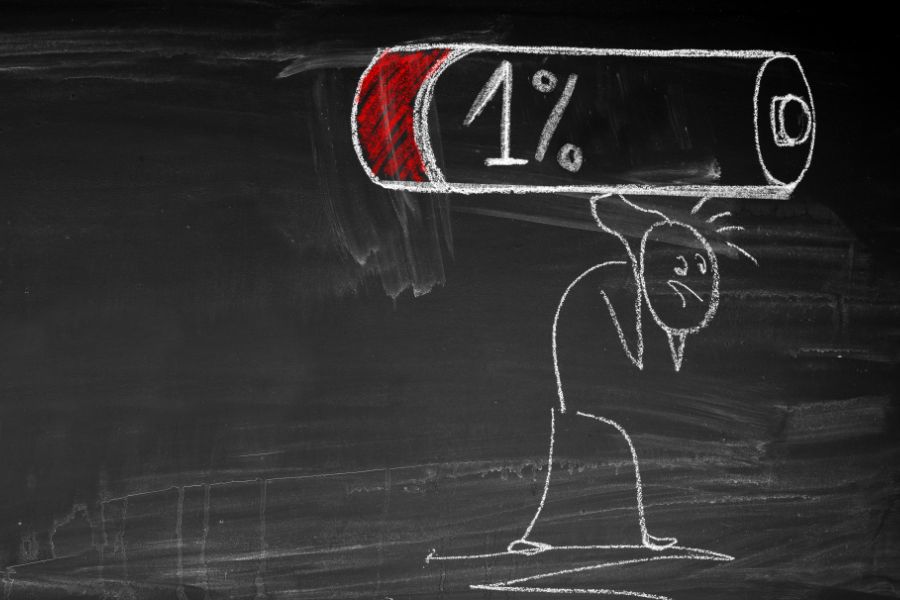 Let's plunge into recognizing signs of battery degradation.