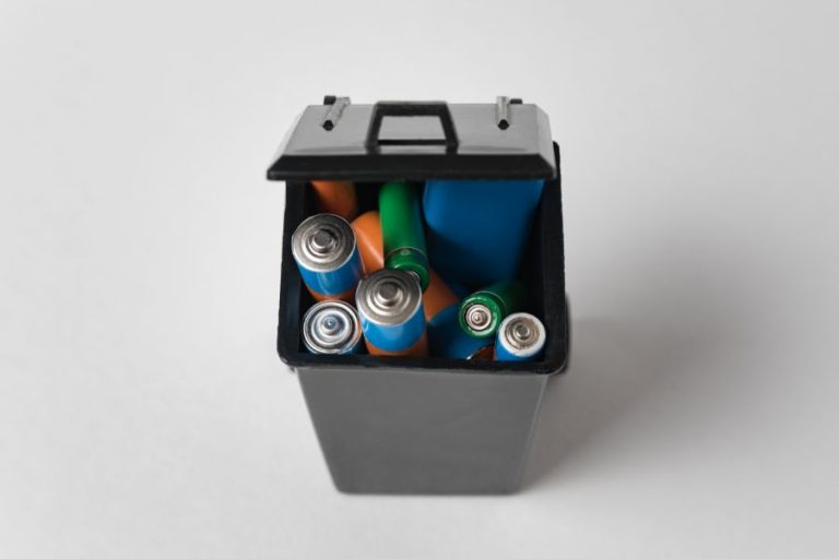 Learn how to dispose of batteries according to EPA standards. This guide covers everything you need to know about compliance.